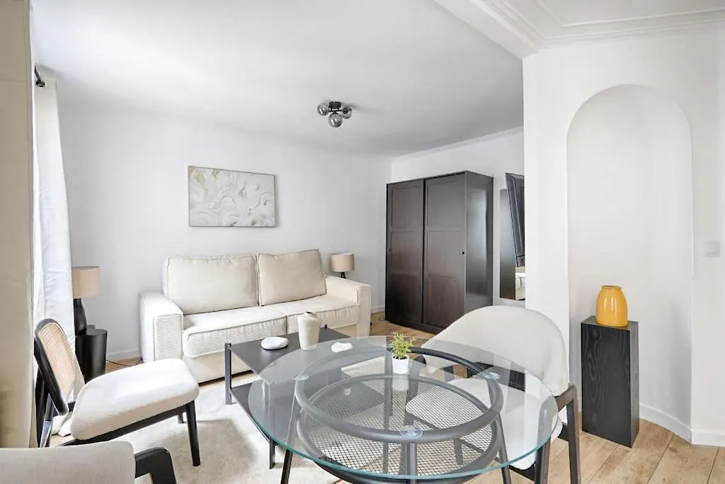 Luxury Design 9th Apartment Paris